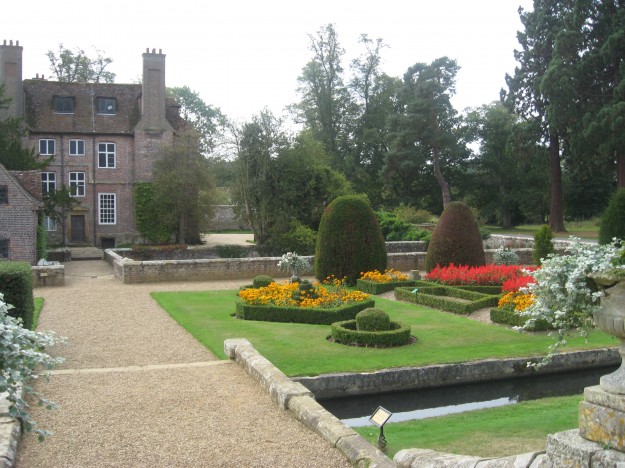 The side of the mansion from the formal gardens