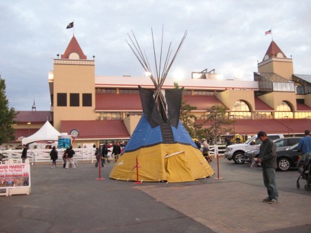 a couple of nice teepees here