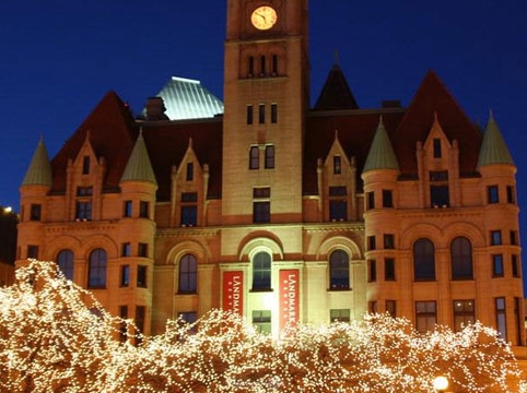 holiday-lights_landmark-center_saint-paul-250-482x360